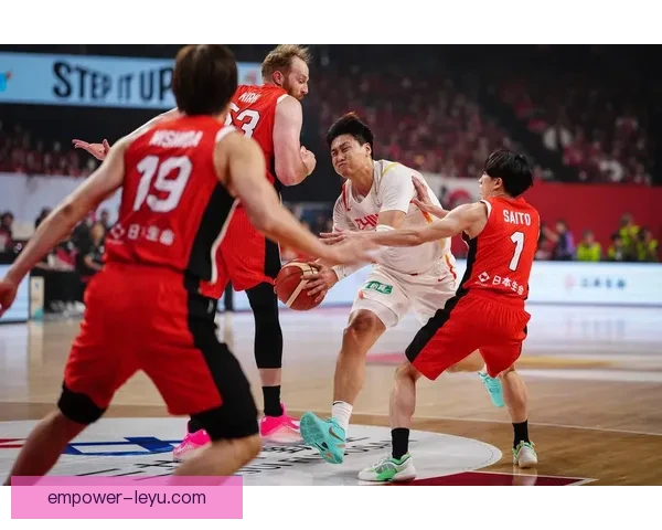 中国篮球队迎战世界强队 热血赛场再创辉煌目标锁定奥运资格